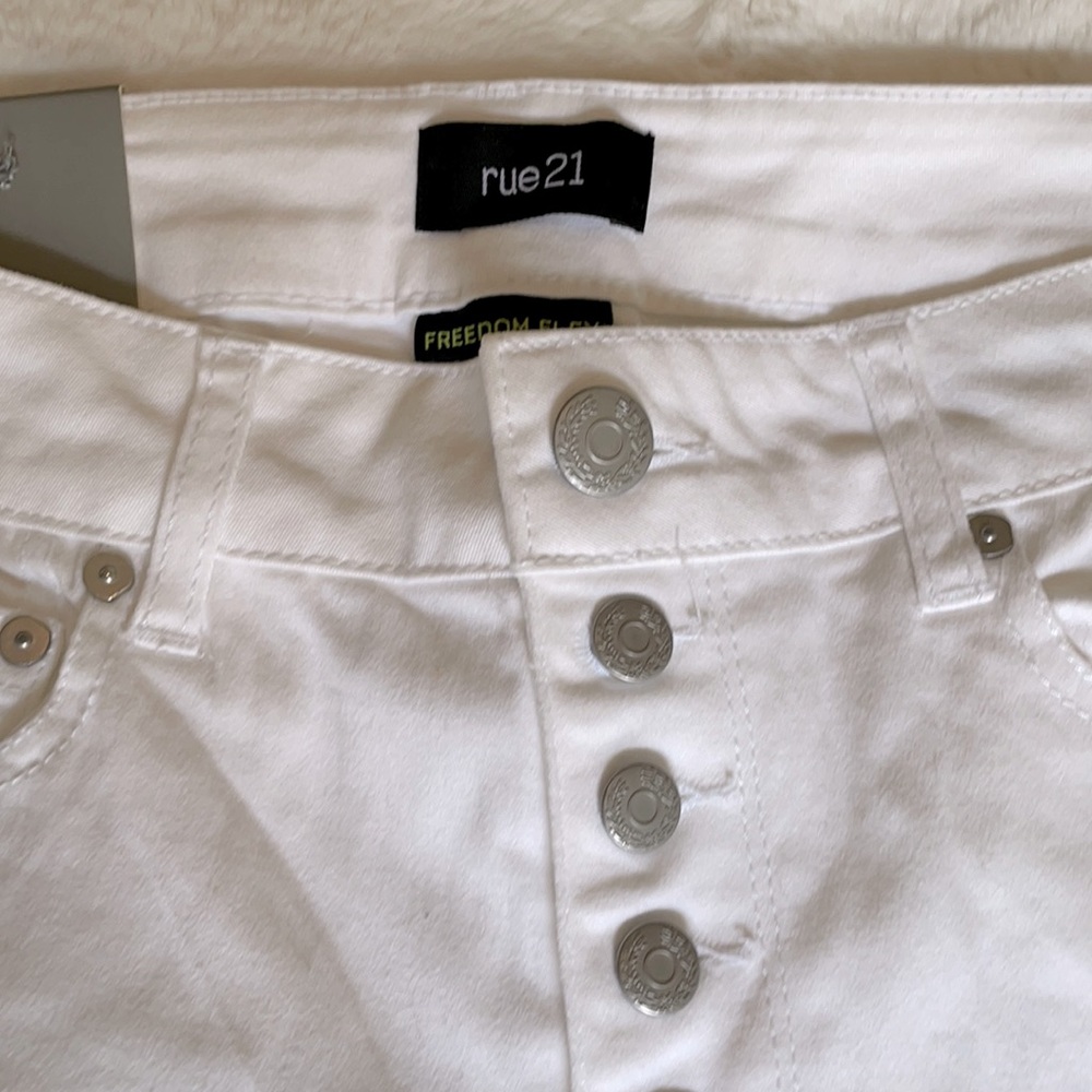 Rue 21 brand size7/8 white